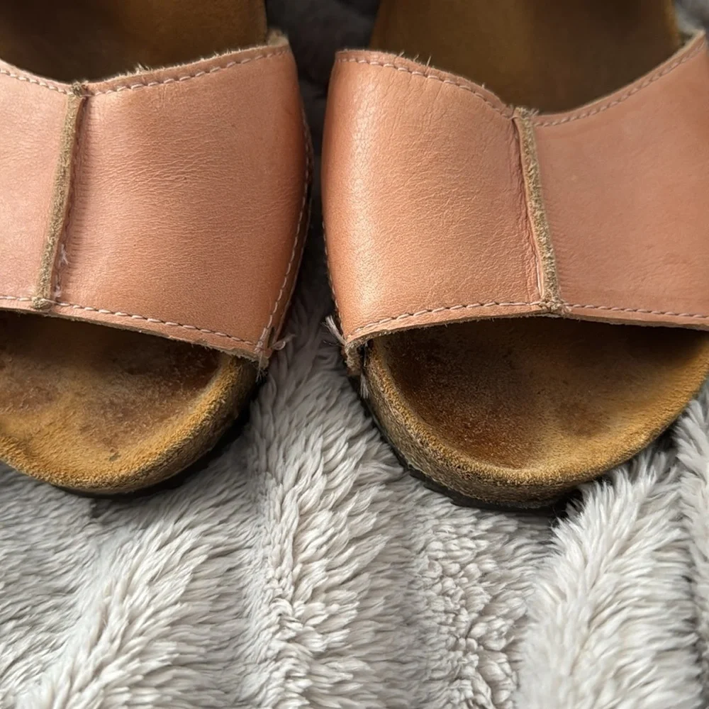 Sergio Tomani size 39 Wedges Salmon Pink